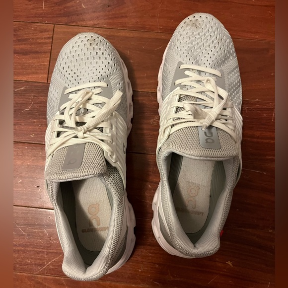 ON RUNNING CLOUDSWIFT WOMENS SIZE 9 - Picture 2 of 7